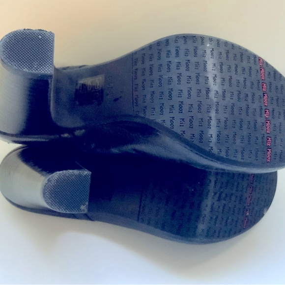 *Miz Mooz Leather Adjustable Ankle Strap Pumps Slingback - Picture 6 of 8